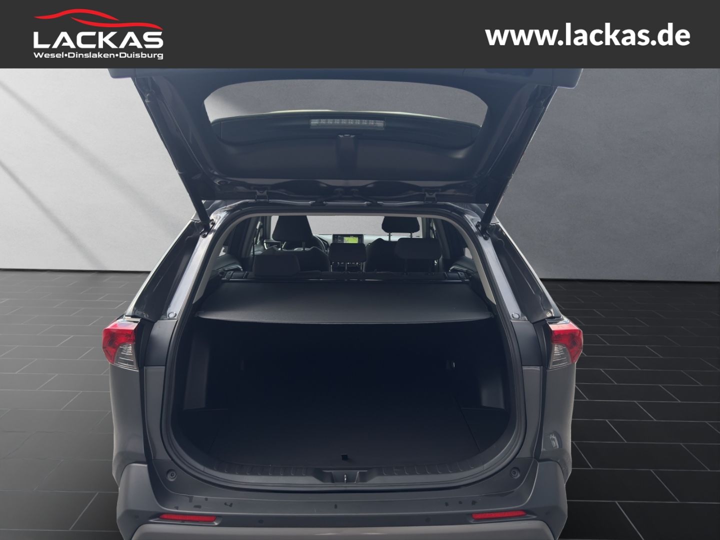 Toyota RAV 4 Hybrid - Samsaru's Car Outlet