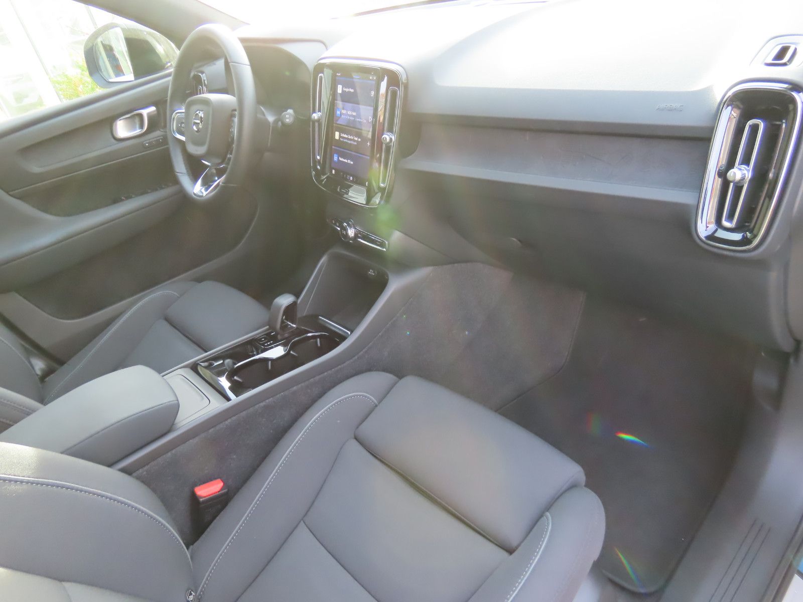 Volvo XC40 Ultimate Recharge Pure Electric 2WD