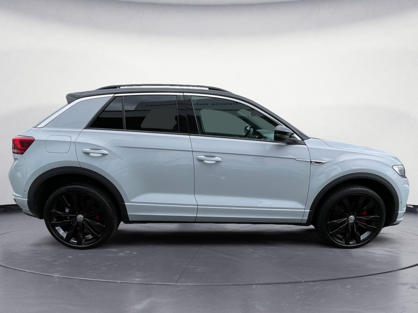 Volkswagen T-Roc R-Line 2.0 TDI 4M DSG - Samsaru's Car Outlet