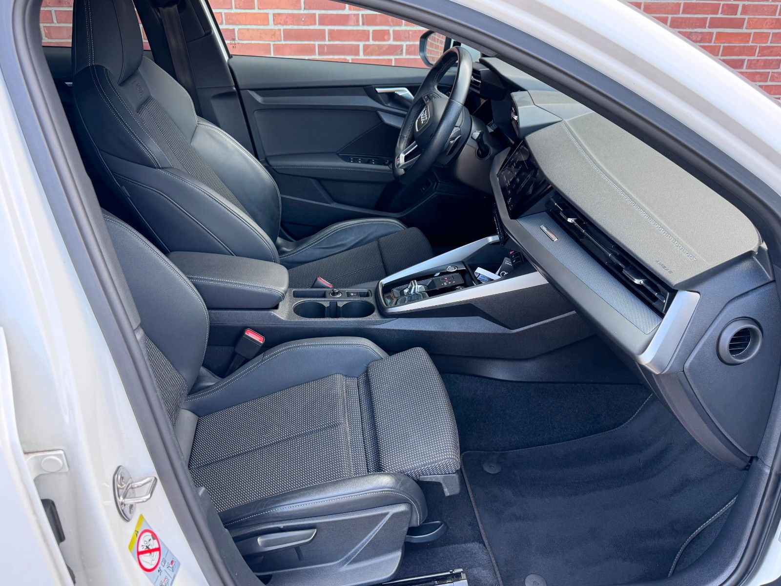 Audi A3 Sportback 35 TDI S LINE/VC/ACC/S-SPORTSITZ/