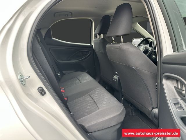 Toyota Yaris Hybrid Business Edition Navi Soundsystem B