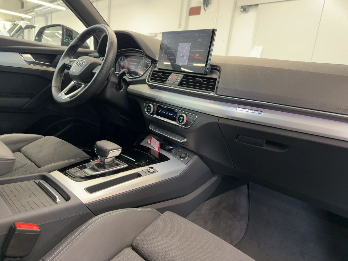 Audi Q5 S line 40 TDI quattro virtual LED AHK Lendenw