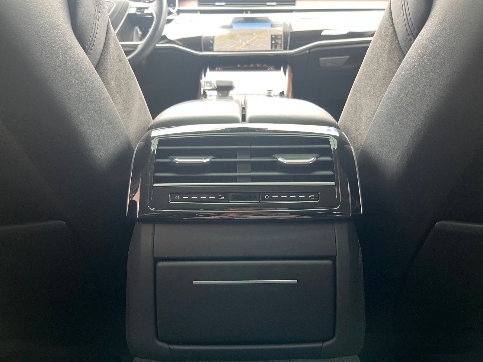 Audi A8 60 TFSI quattro - Samsaru's Car Outlet