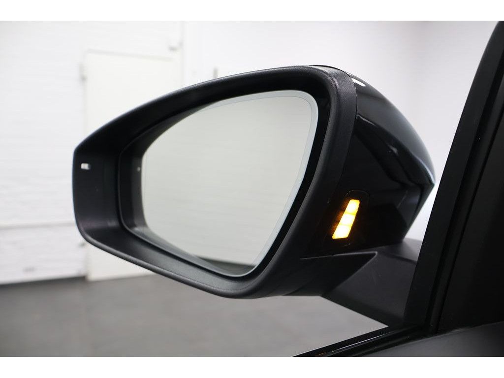 Audi Q5 2.0 TDI quattro S-line S-tronic,Navi,LED,AHK