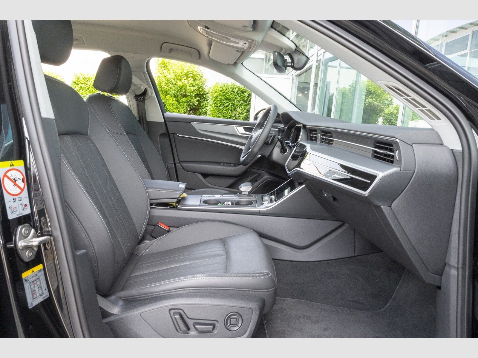 Audi A6 Avant 45 TFSI advanced - Samsaru's Car Outlet