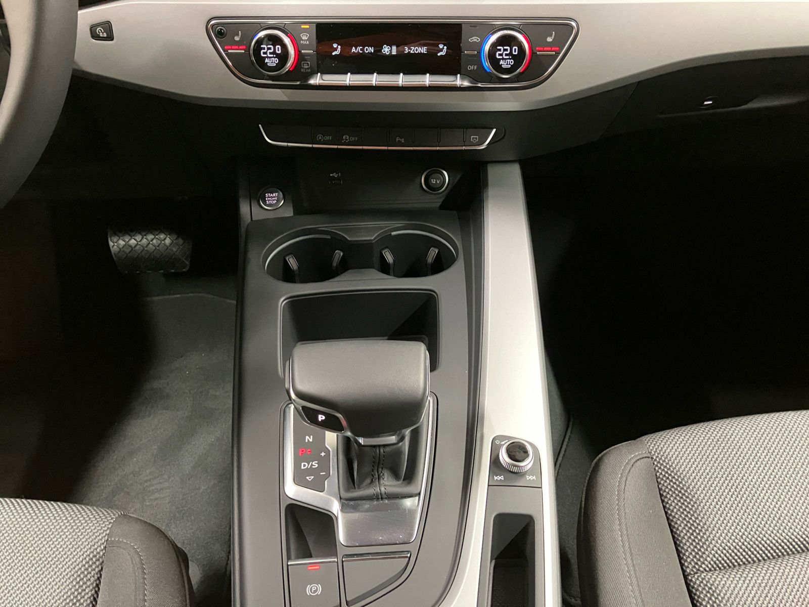 Audi A4 Avant 35 TDI S tronic - Samsaru's Car Outlet