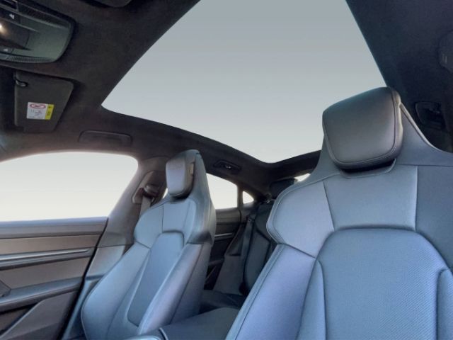 Porsche Taycan Turbo S - Burmester 3D - Pano - ParkAssi.