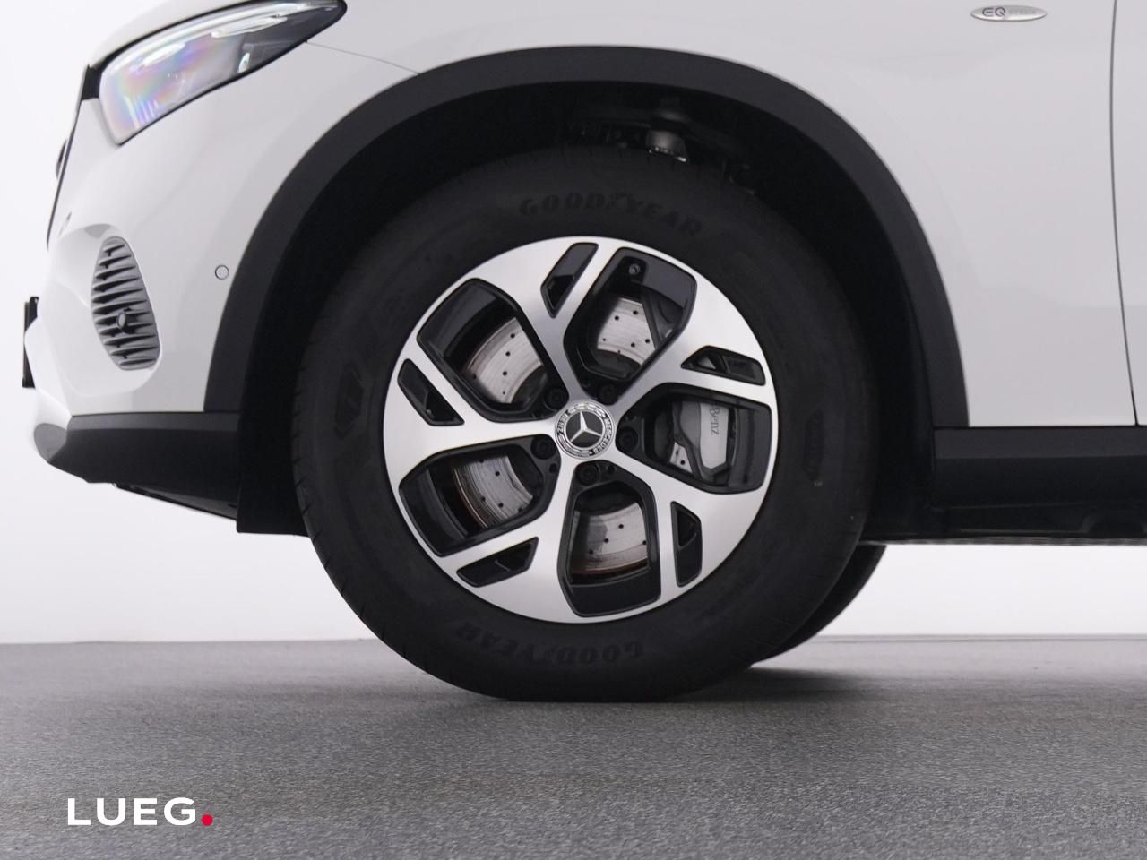 Mercedes-Benz GLC 300 e 4M AVANTGARDE+PANO+AHK+FAHRASS+KEYLESS