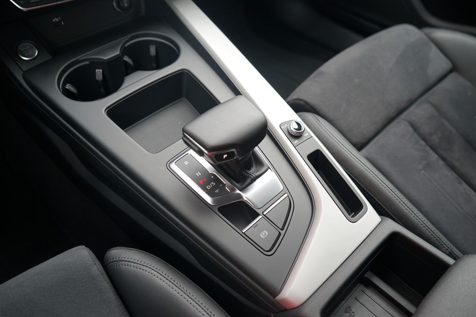 Audi A4 Avant 40 quattro S-Line - Samsaru's Car Outlet