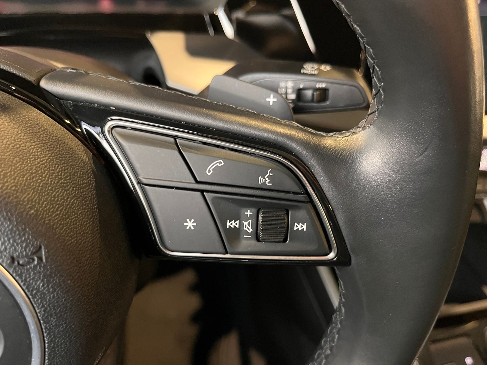 Audi A3 Limousine 35 TDI advanced ACC LED NAVI ALU