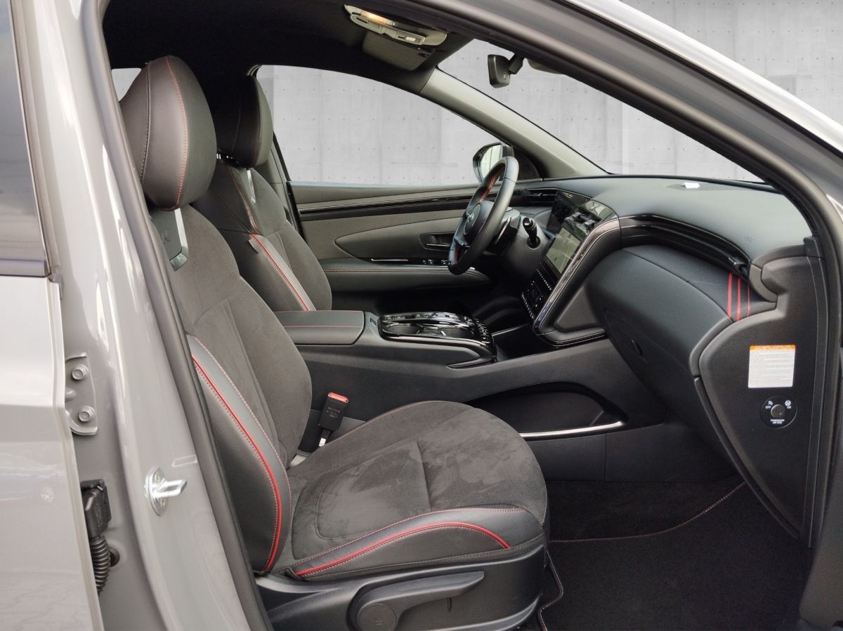 Hyundai TUCSON 1.6 T-GDi PHEV N-Line - Samsaru's Car Outlet