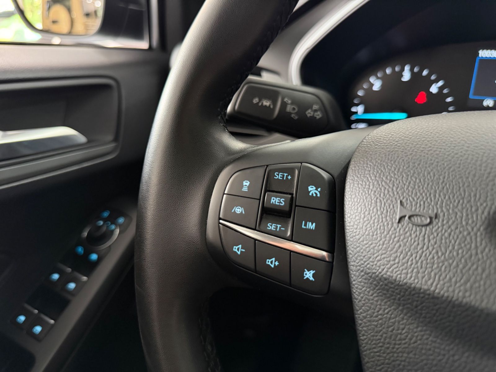 Ford Focus Turnier C&C*AUTOMATIK*ACC*KAMERA*LED*AHK*