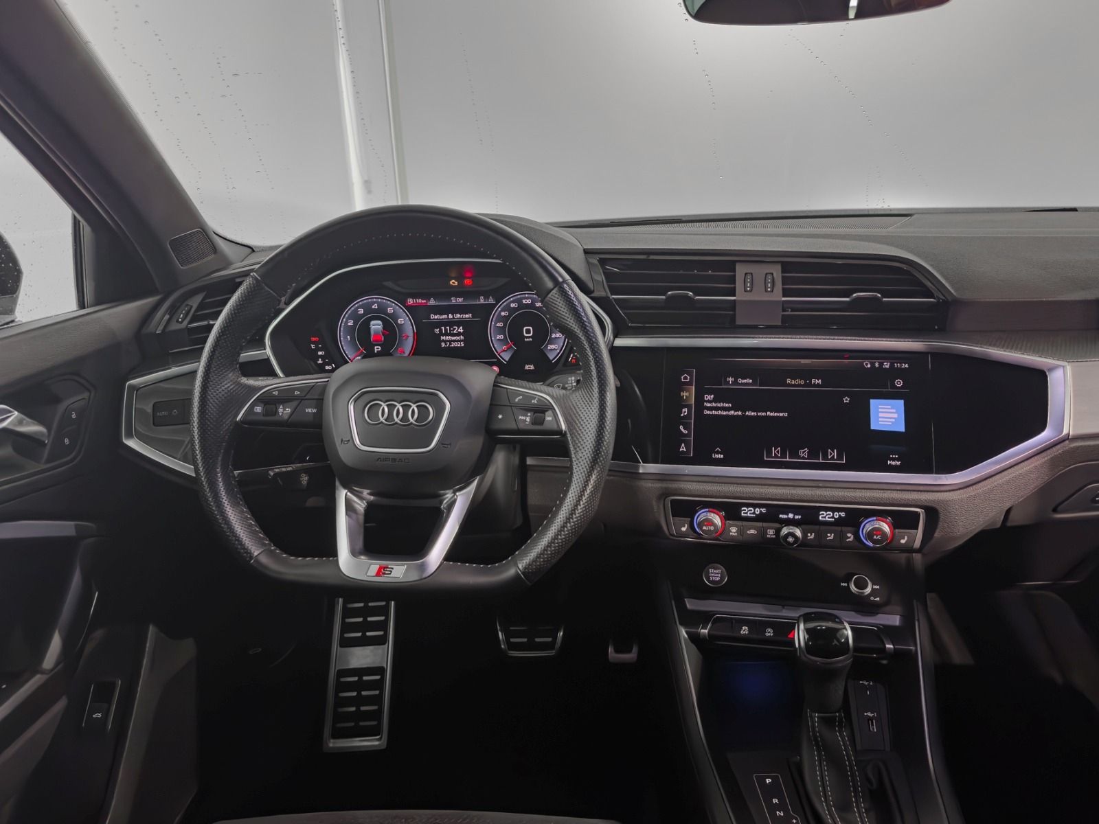 Audi Q3 40 TFSI QUATTRO S-Line - Samsaru's Car Outlet