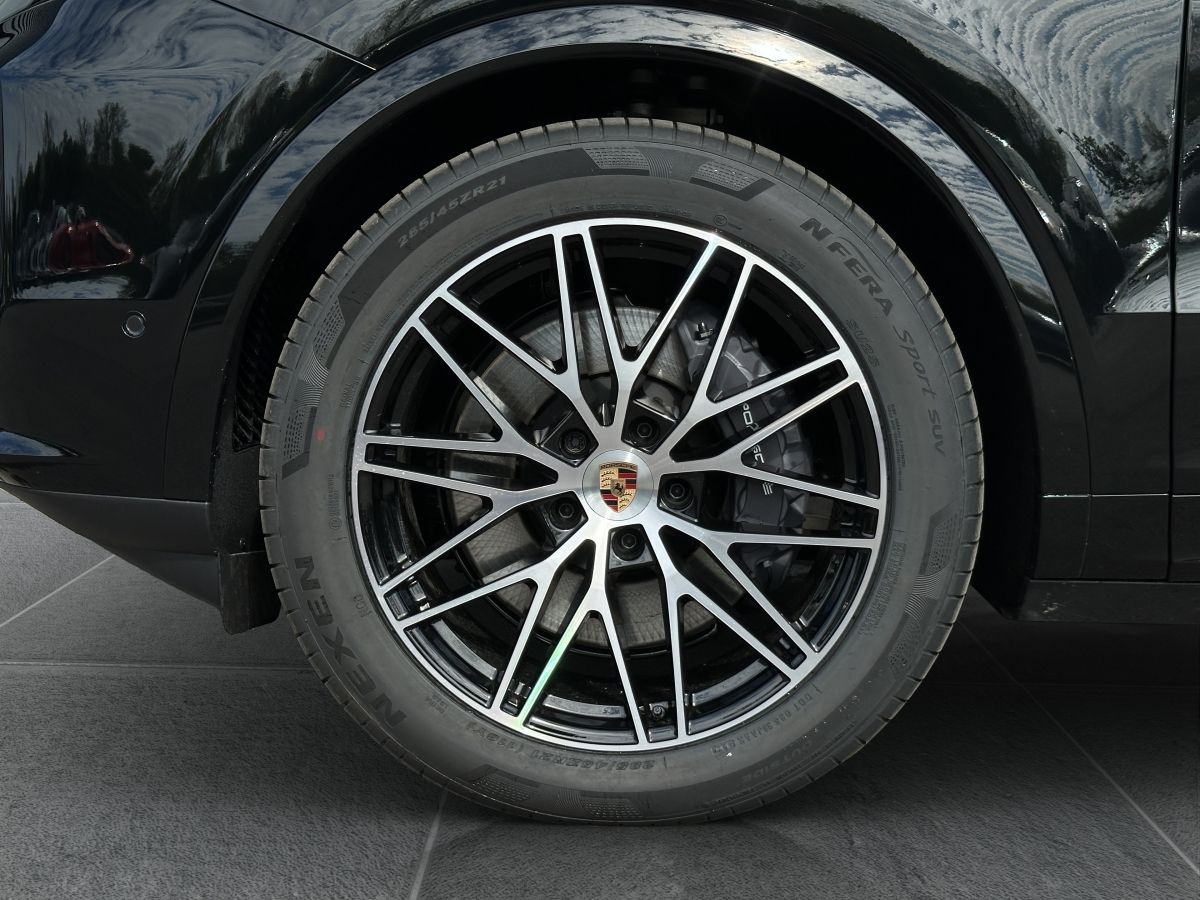 Porsche Cayenne E-Hybrid | Panorama | AHK | Luftfederung