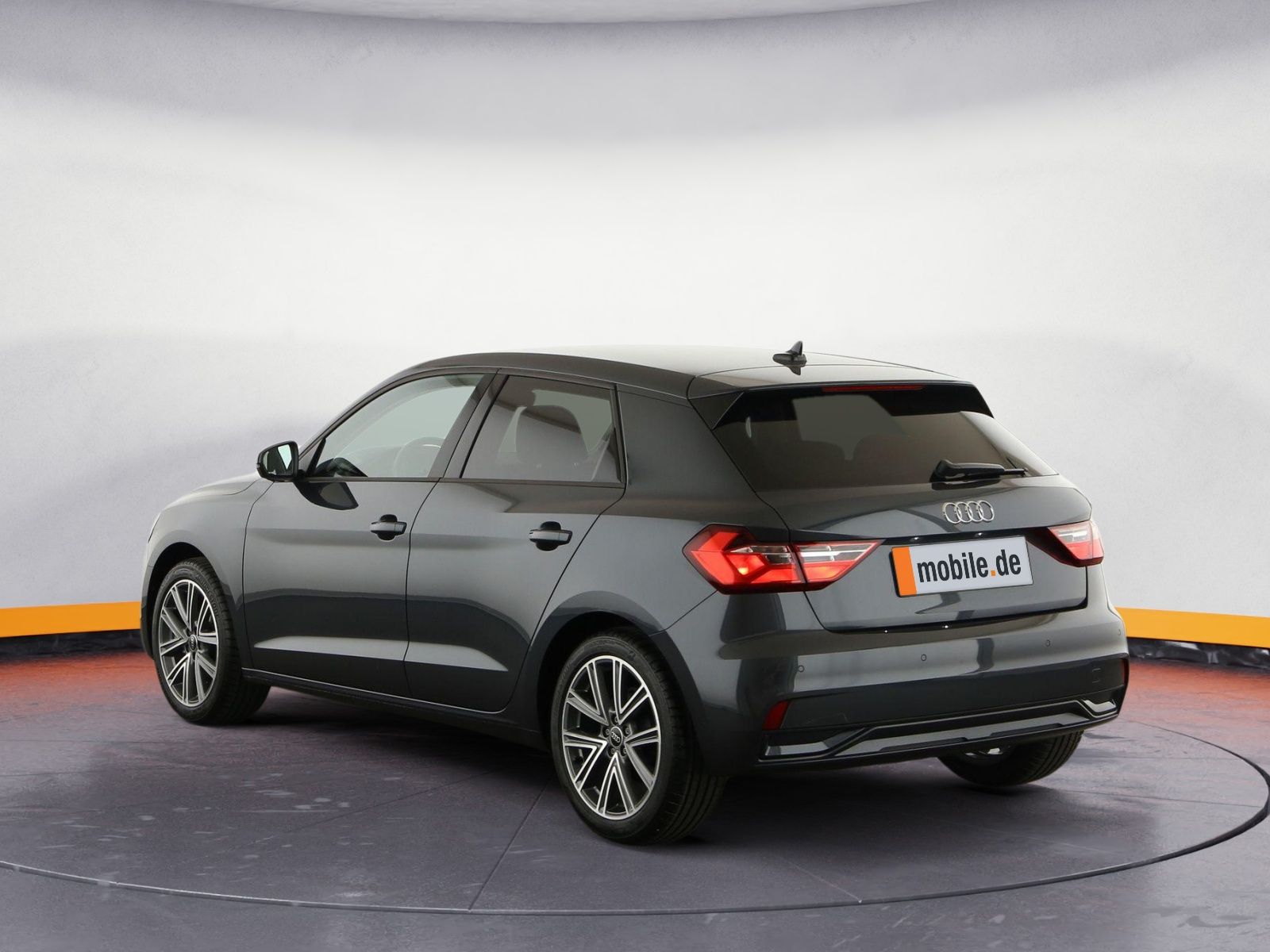 Audi A1 Sportback 25 TFSI S tronic advanced - Samsaru's Car Outlet