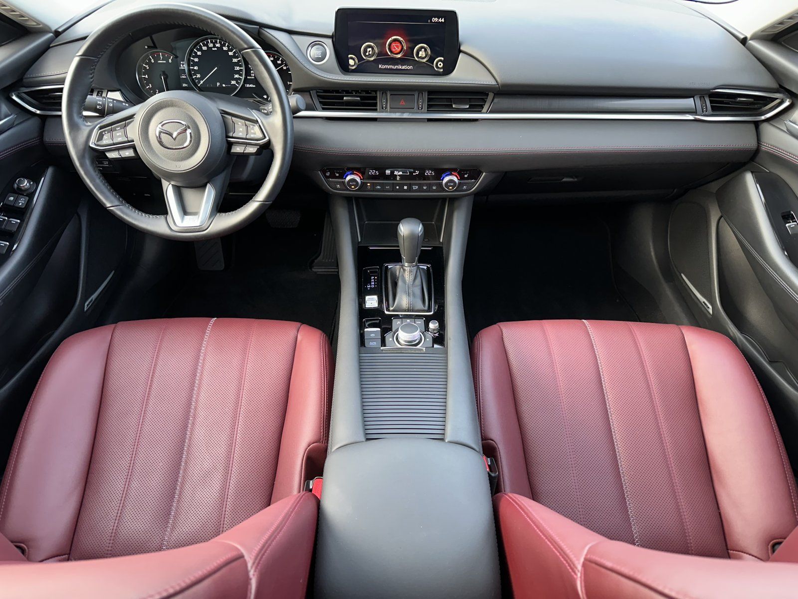Mazda 6 2.5 194PS AT HOMURA/SUNROOF/BOSE