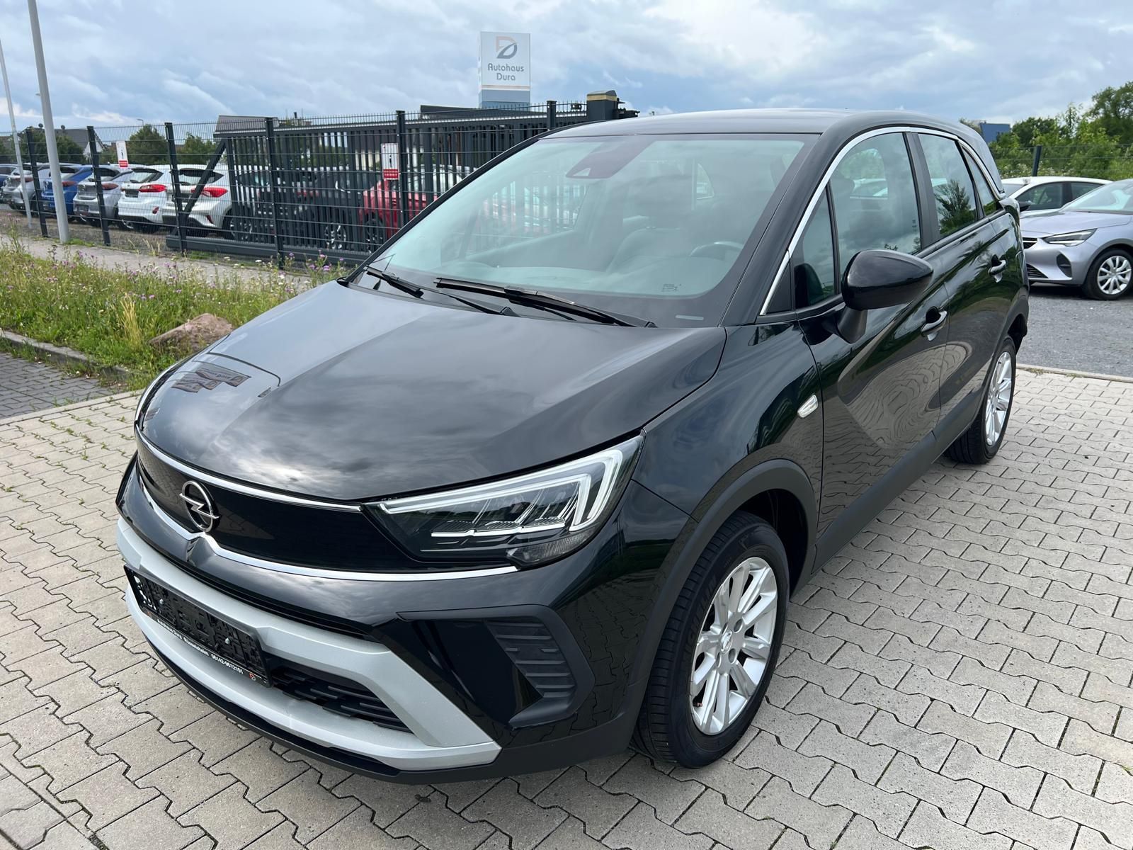 Opel Crossland 1.5 D Elegance Aut. - Samsaru's Car Outlet