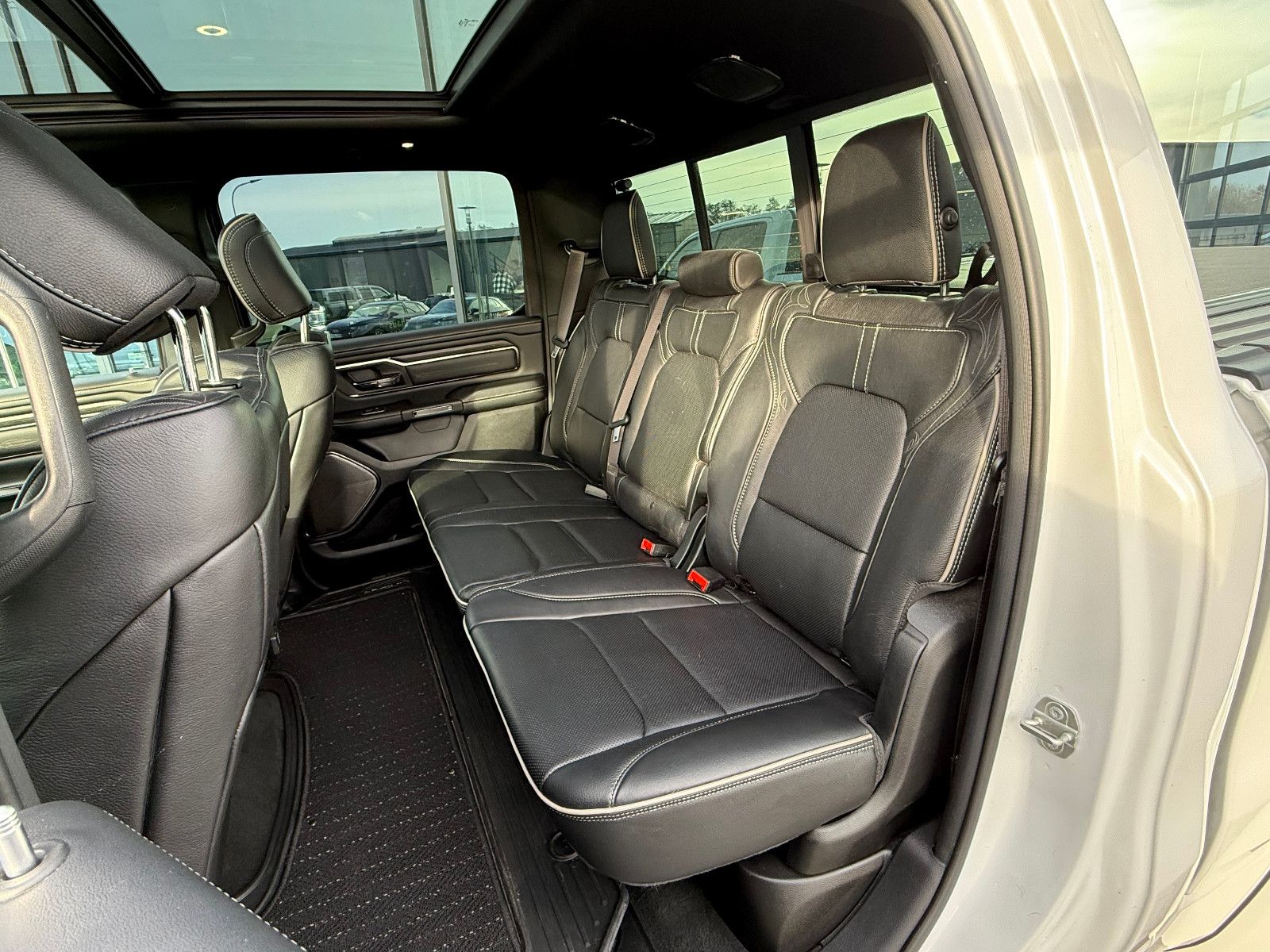 Dodge RAM 1500 Limited Night GRAIL LA CHANTI V8 VOLL