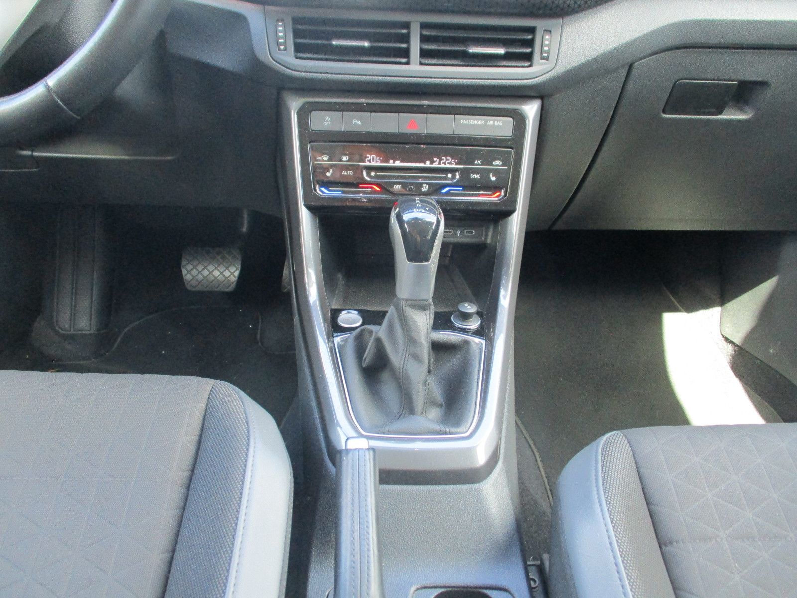 Volkswagen T-Cross Style DSG - Samsaru's Car Outlet