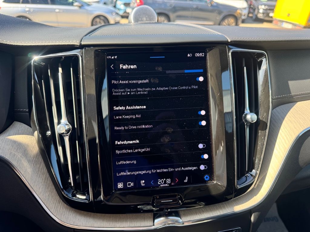 Volvo XC60 Inscription Recharge Plug-In Hybrid AWD T8