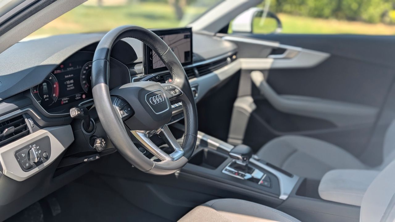 Audi A4 Avant 35 TDI S tronic - Samsaru's Car Outlet
