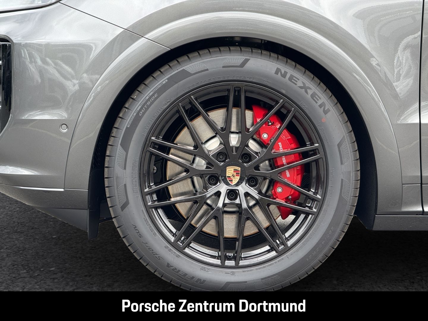 Porsche Cayenne GTS Hinterachslenkung Head-Up Display