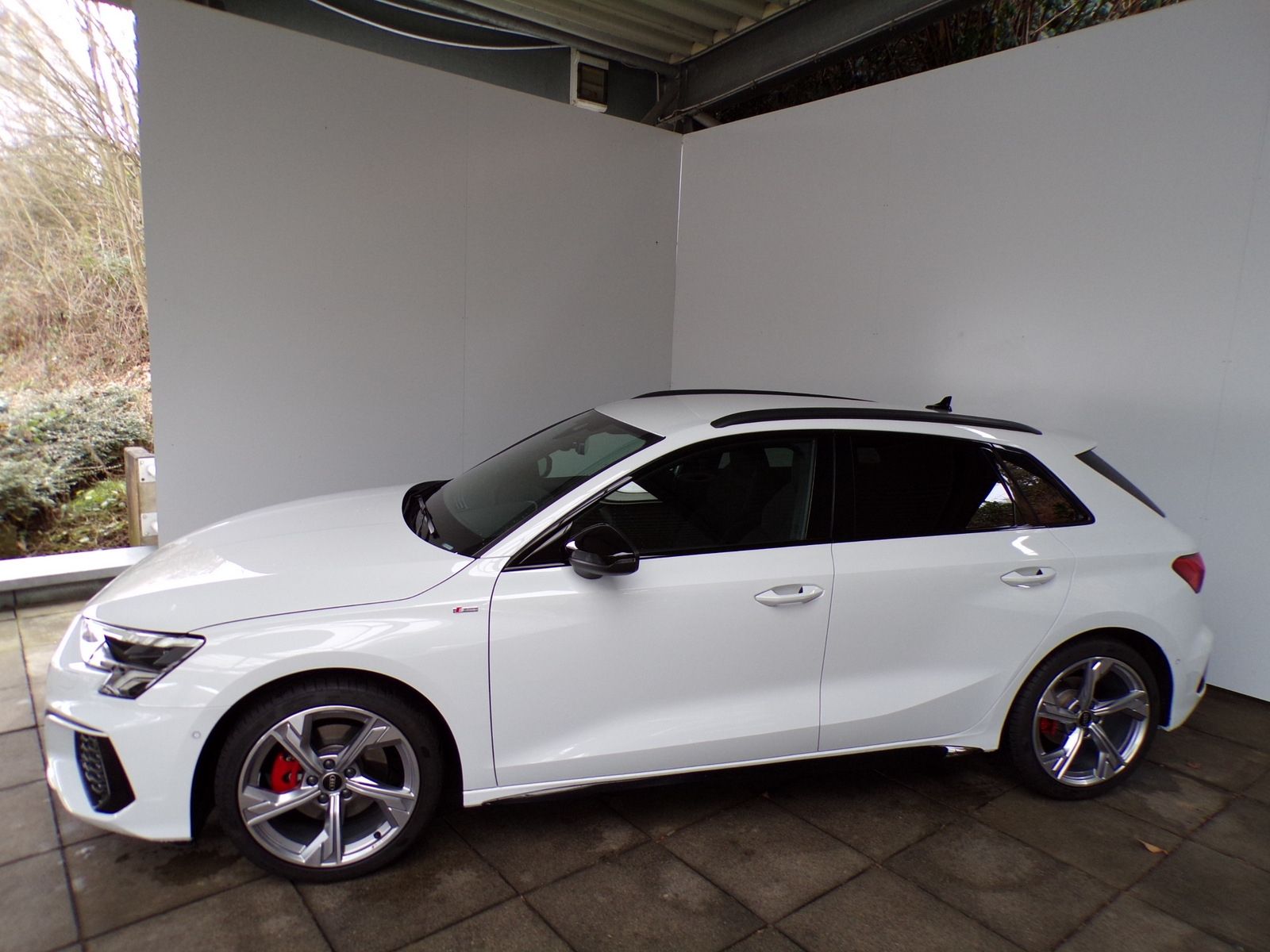 Audi A3 SPORTBACK 35 TFSI S-Line - Samsaru's Car Outlet