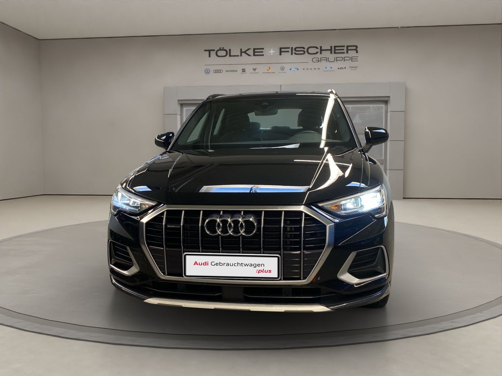 Audi Q3 40 quattro advanced - Samsaru's Car Outlet