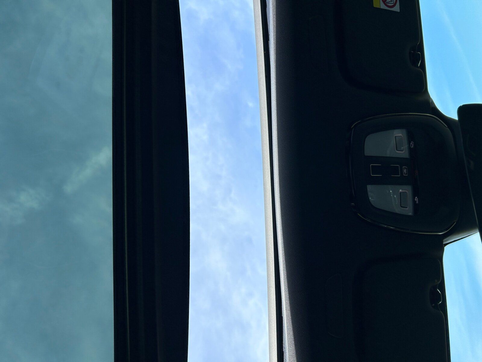 Volvo T6 AWD Plus Black Ed.+360+Luftfahrw.+AHK+Assist.