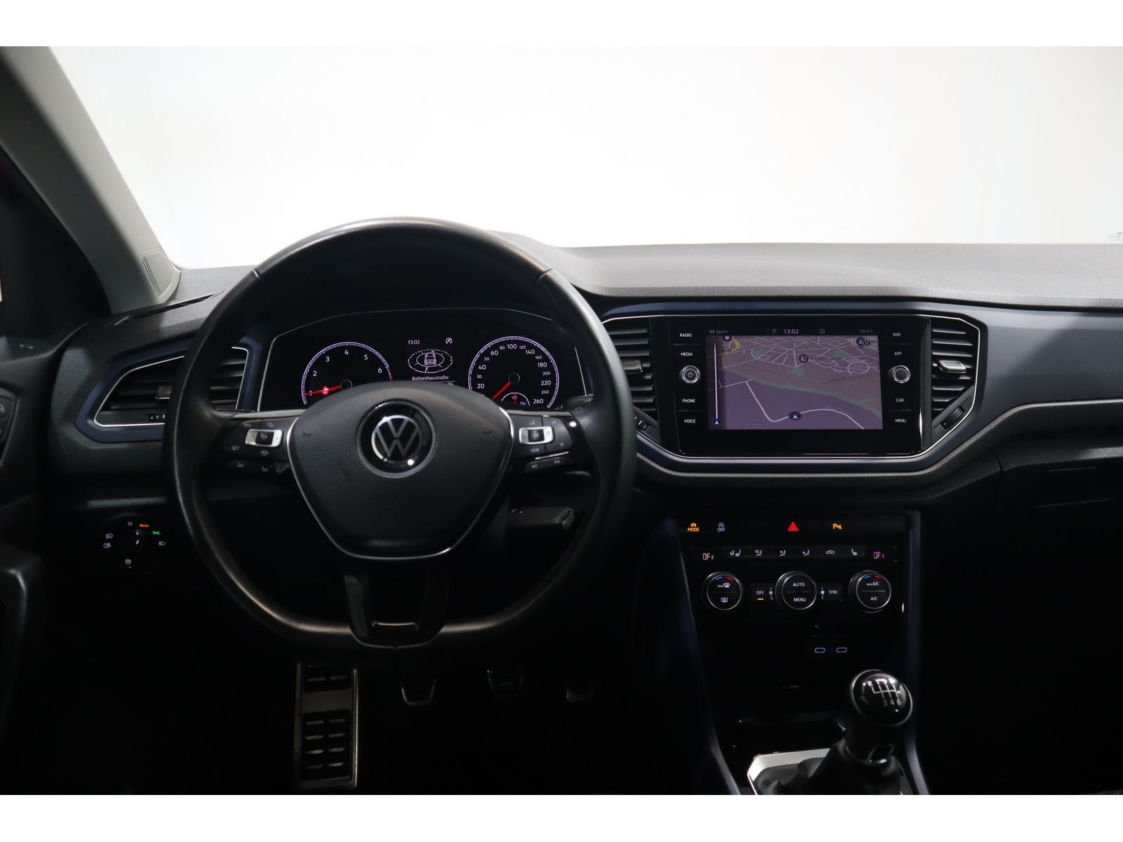 Volkswagen T-Roc 1.0 TSI - Samsaru's Car Outlet