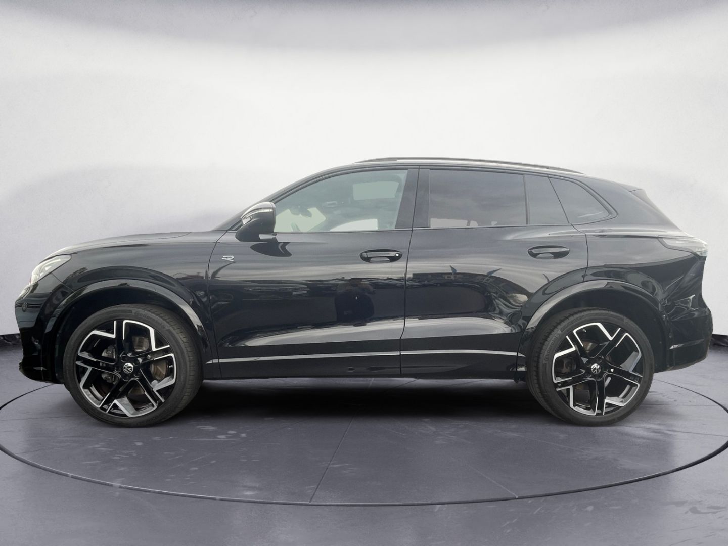 Volkswagen Tiguan R-Line 2.0 TDI BLACK STYLE MATRIX/NAVI/KA