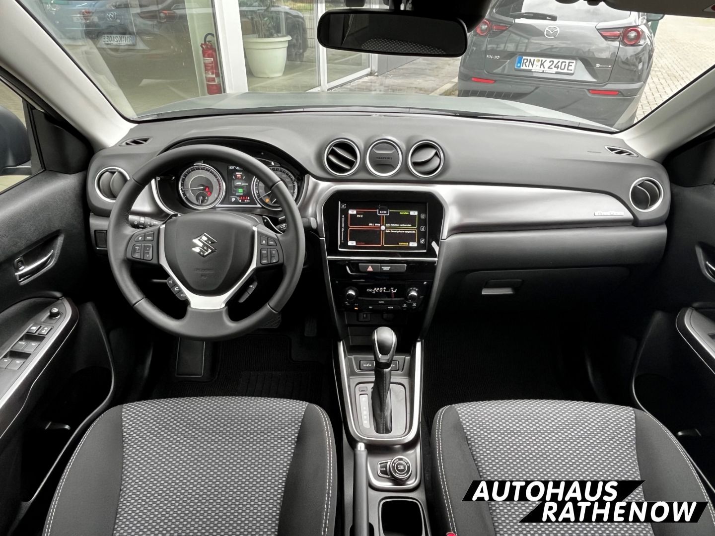 Suzuki Vitara 1.5 Hybrid Comfort 4x4 Allrad - Samsaru's Car Outlet