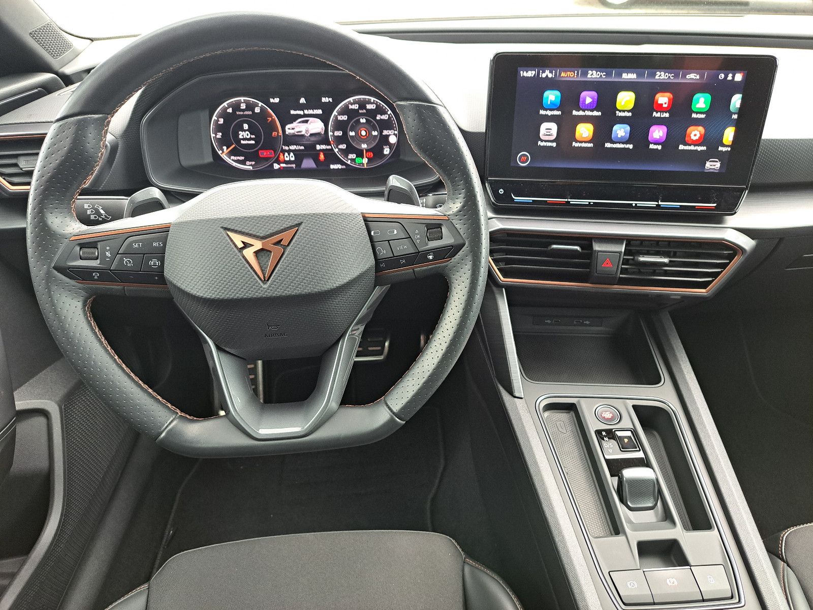 Cupra Leon VZ 2.0 TSI 300 PS DSG - Samsaru's Car Outlet