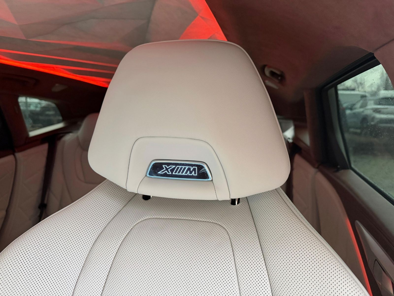 BMW XM 50e MASSAGE.SOFTCL.B&W.DR.ASS.PRO.AHK.360°