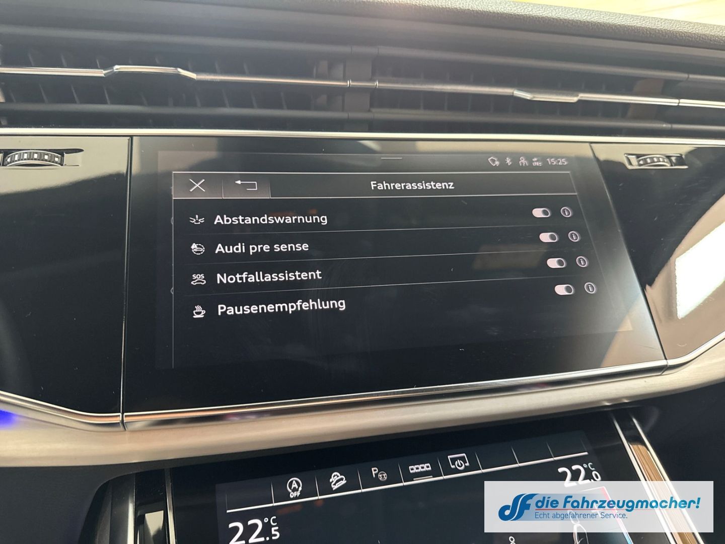 Audi Q7 45 TDI quattro S-line Sportpaket LuftfeNiveau