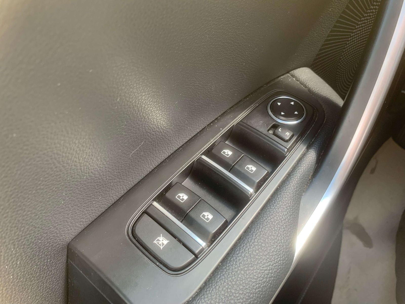 Kia XCeed Vision 1.5T DCT7-Automatik - Samsaru's Car Outlet