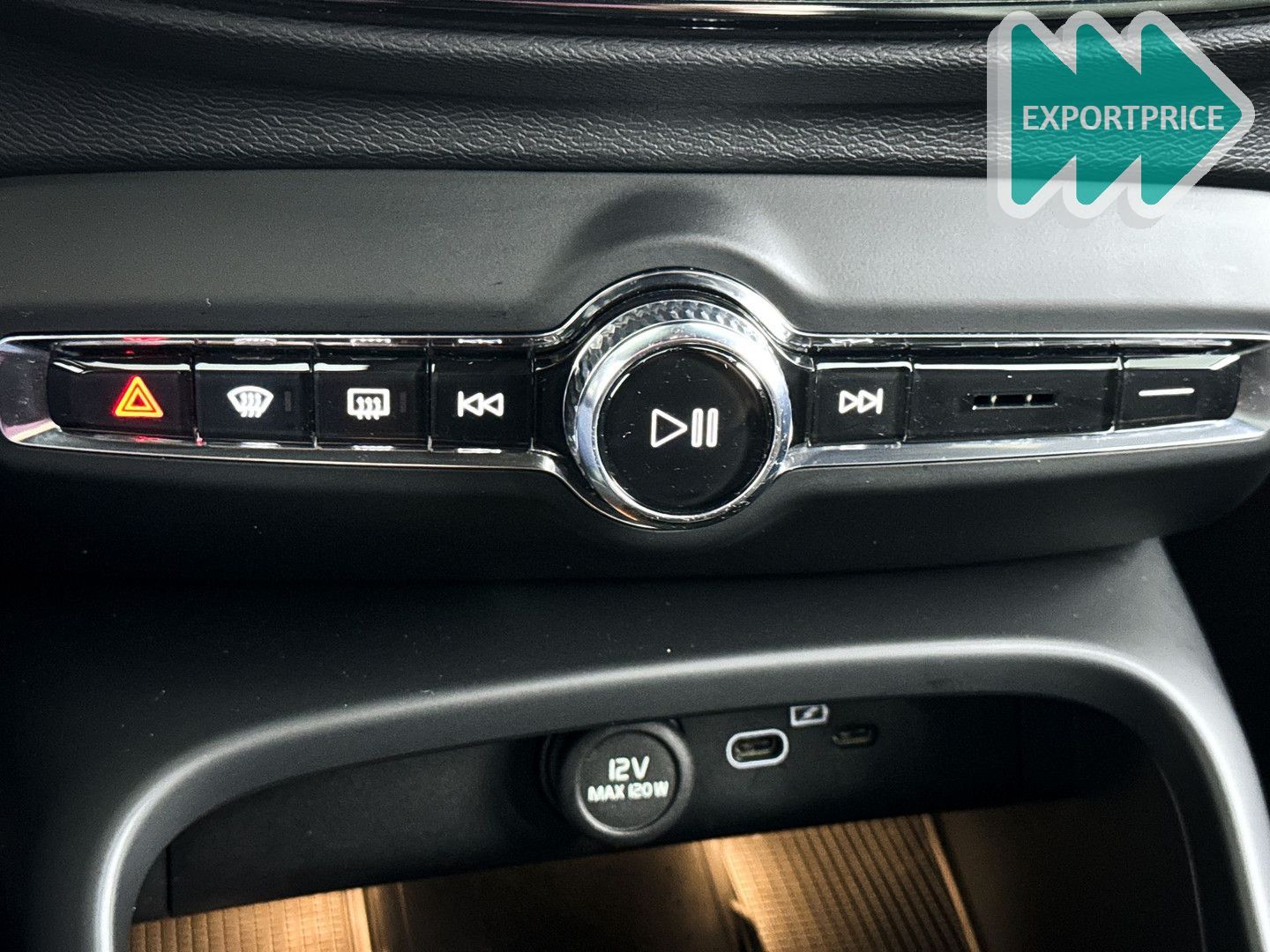 Volvo XC40 B4 Aut. Plus Dark | Stoel- en Stuurverwarmi