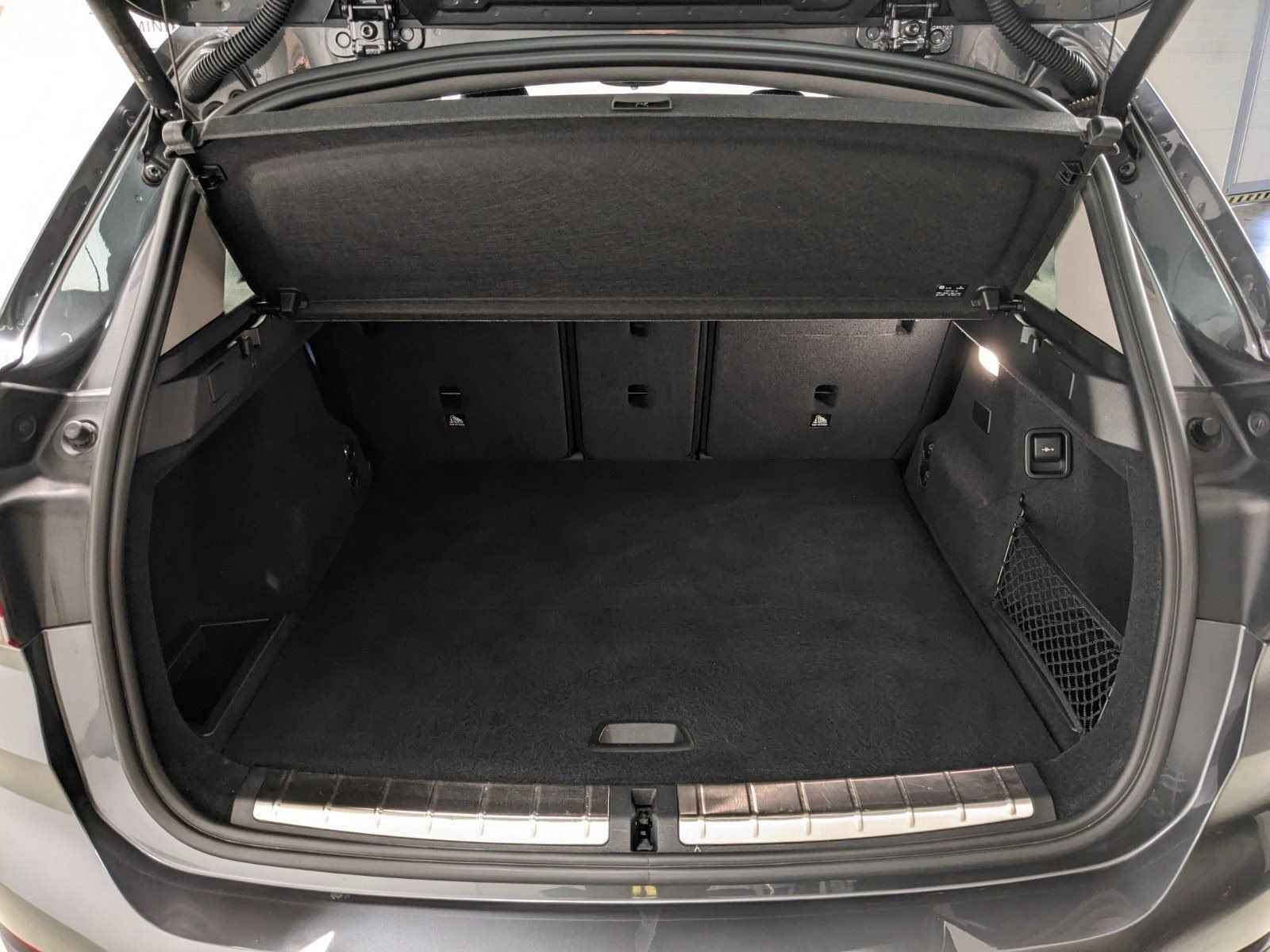 BMW X1 xDrive25e Sport Line - Samsaru's Car Outlet