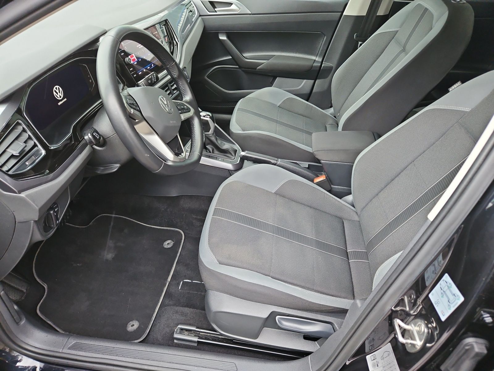 Volkswagen Polo 1.0TSI Style DSG - Samsaru's Car Outlet