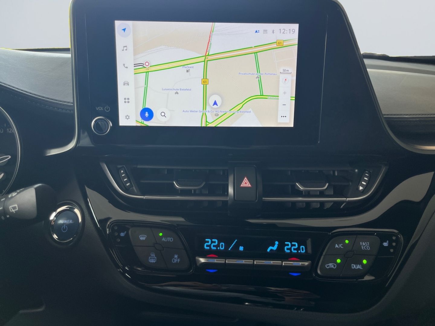 Toyota C-HR 2.0 Hybrid Team - Samsaru's Car Outlet