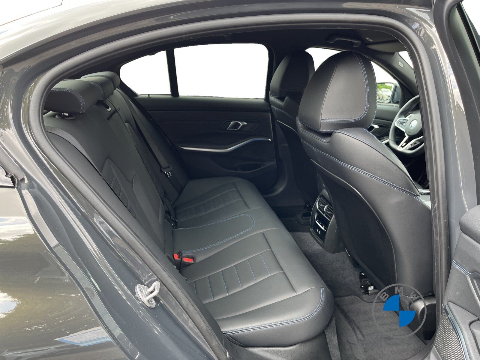 BMW 330e xDrive Limousine M Sport 19" LED Ambiente