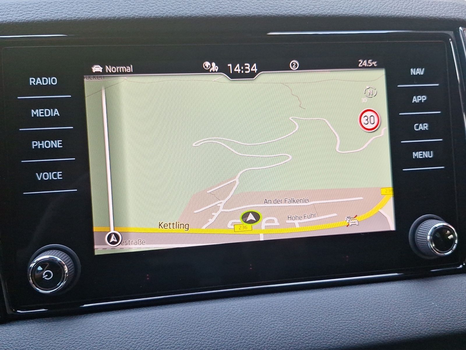 Skoda Karoq 2.0 TSI DSG 4x4 SPORTLINE LM19 LEDER MATRI