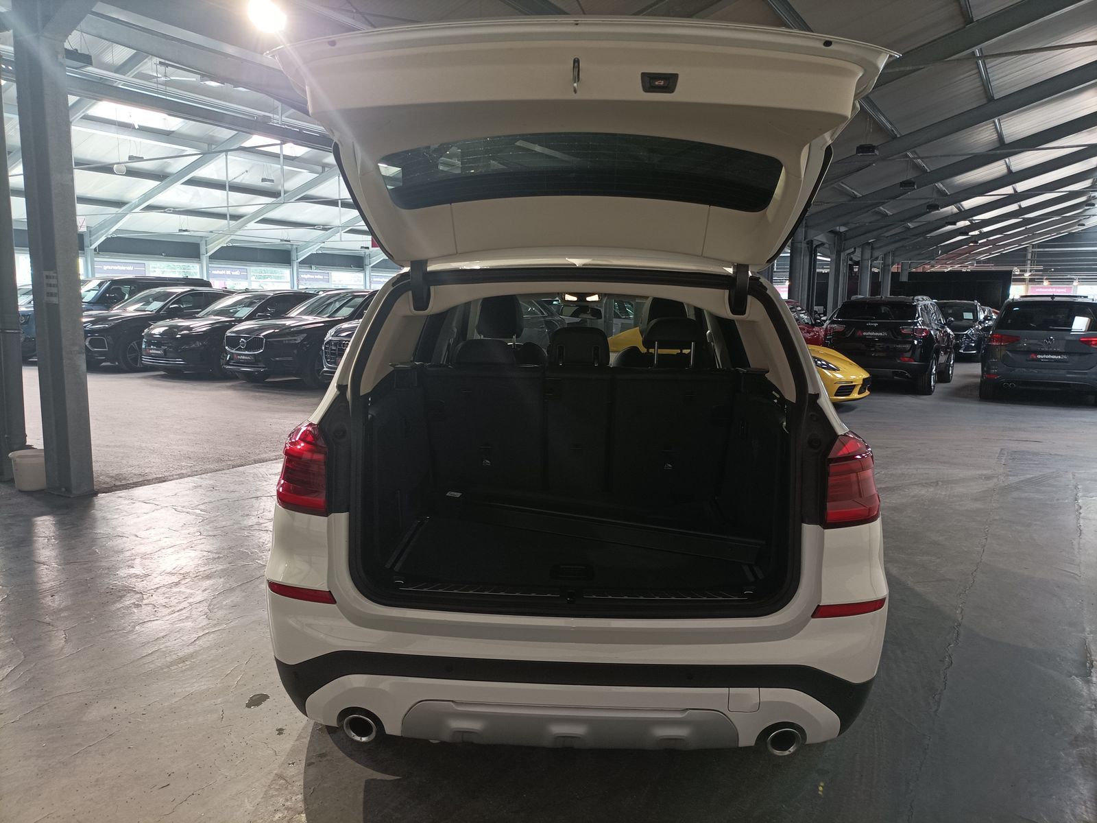 BMW X3 xDrive20i xLine - Samsaru's Car Outlet