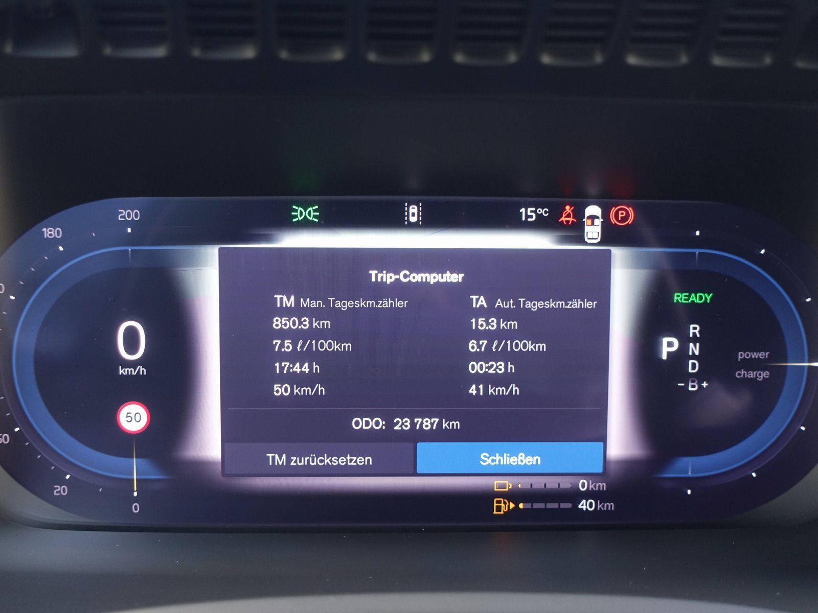 Volvo XC90 Plus Dark T8 AWD Plug-in Hybrid/Pano/FourC/