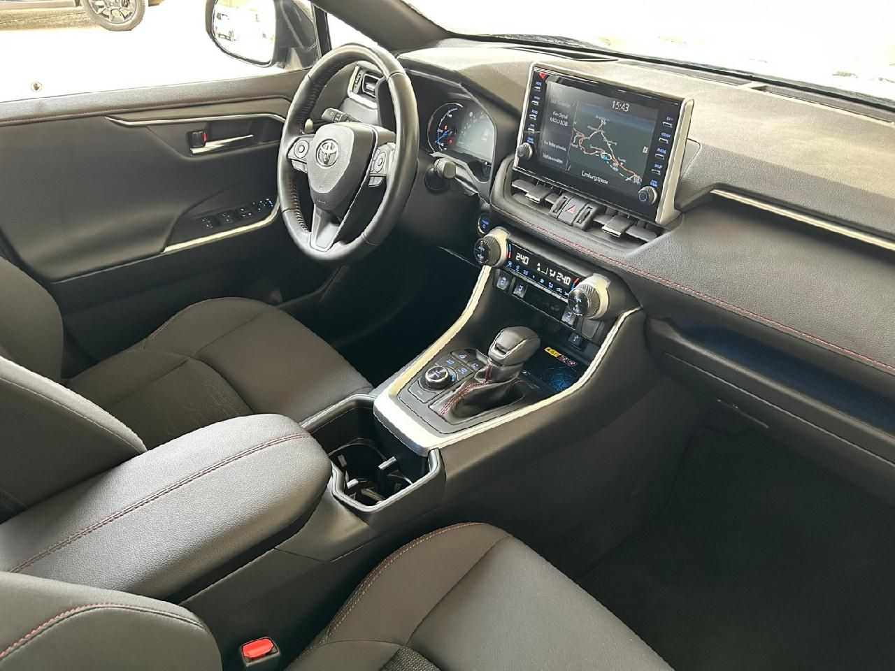 Toyota RAV4 Plug-in Hybrid 4x4 - Samsaru's Car Outlet