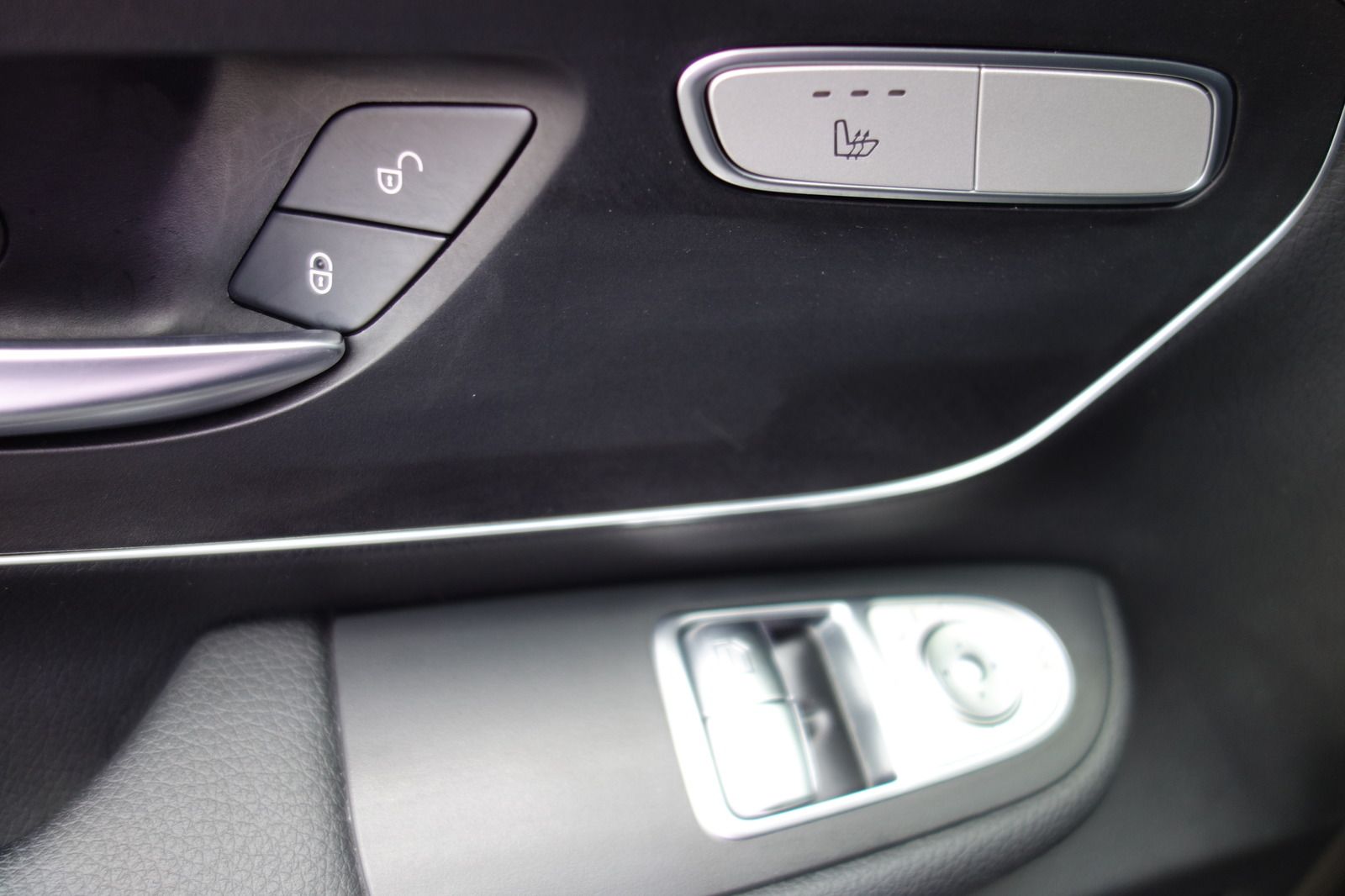 Mercedes-Benz V 300 d 4Mat Lang LED/MBUX/LEDER/eHECKTÜR/2xsTÜR