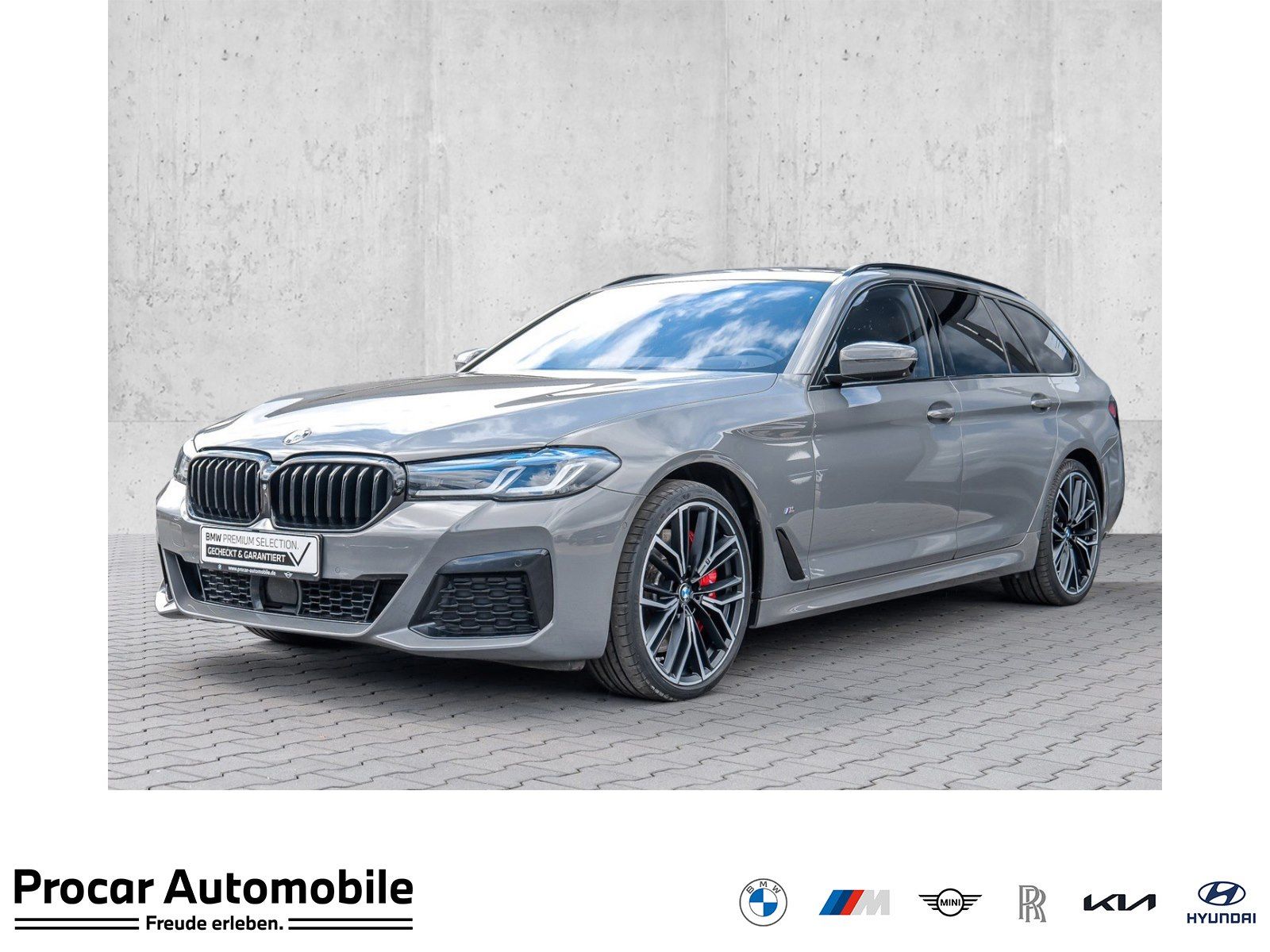 BMW 540d xDrive Touring M Sport HUD PANO ACC AHK LM