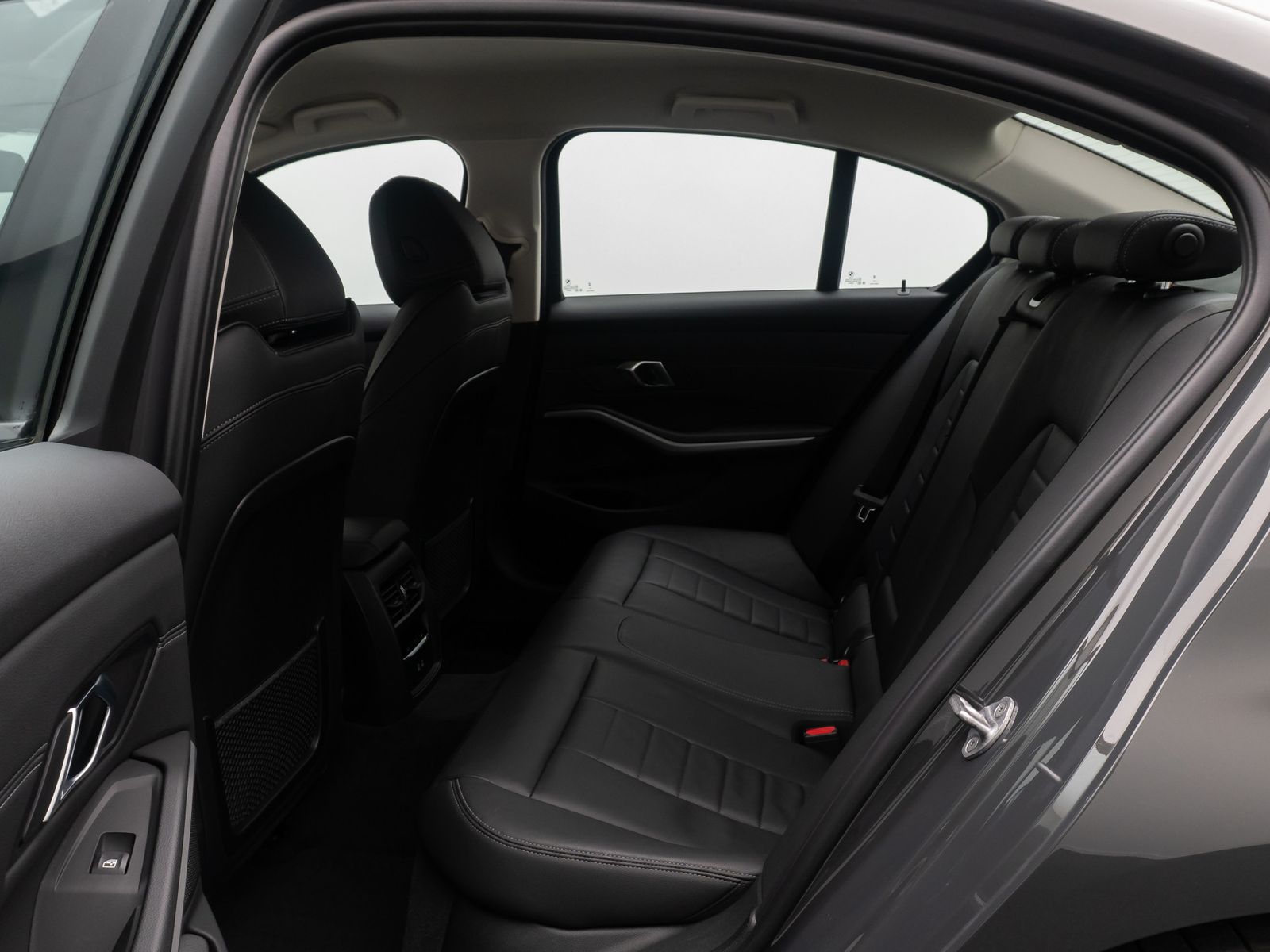 BMW 330i xD Komfort DAB HiFi Leder M Sport 19Zoll