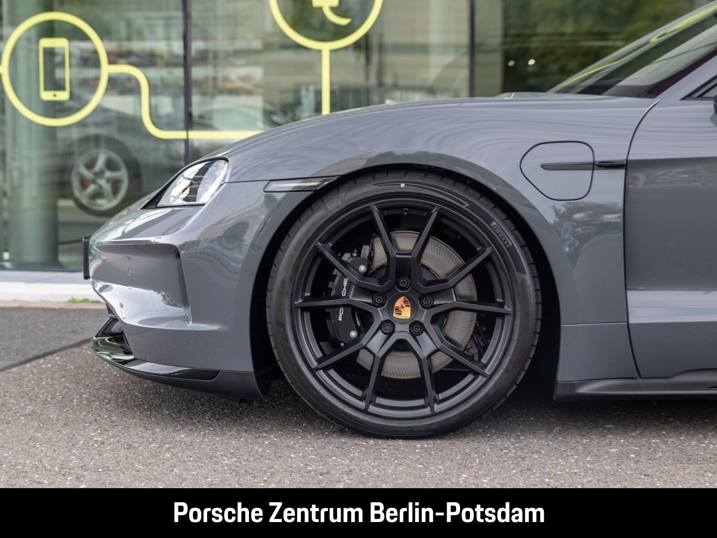 Porsche Taycan GTS Burmester HA-Lenkung Active-Ride