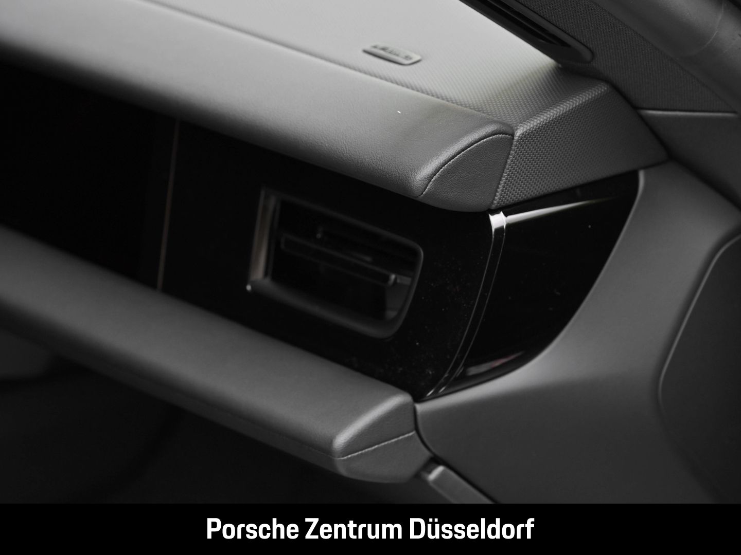 Porsche Taycan 4 Cross Turismo Surround-View LED-Matrix